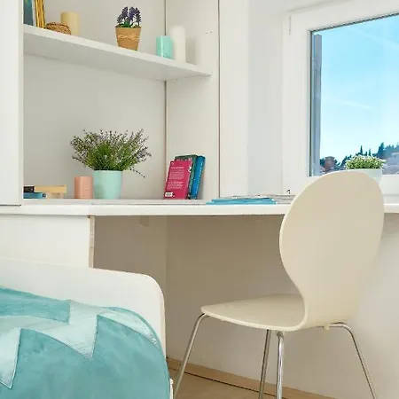 Sun Apartment